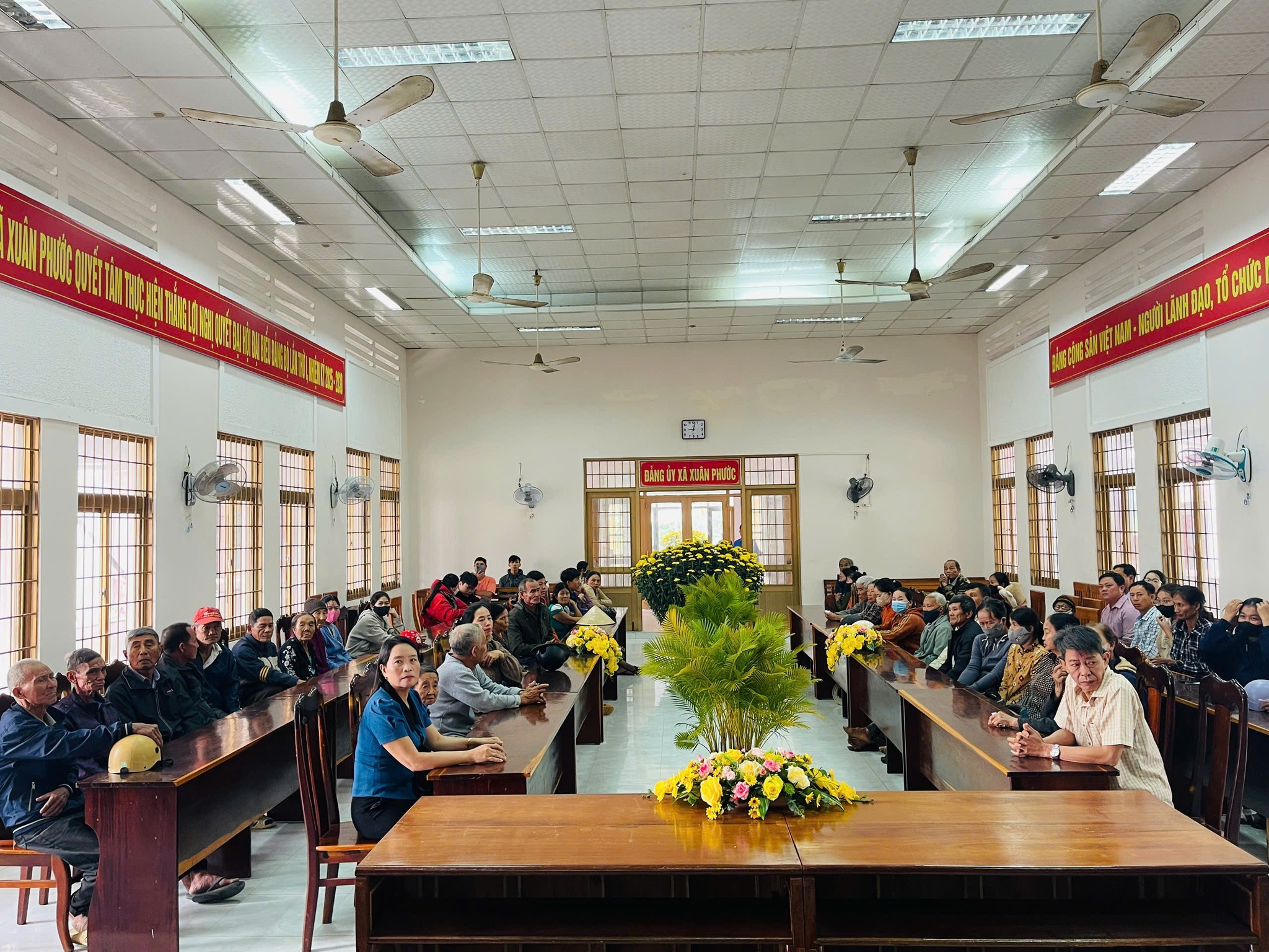 Sáng 13/02, Ủy ban MTTQ Việt Nam xã Xuân Phước tổ chức chương trình “Xuân Đoàn kết – Tế sẻ chia” nhân dịp Tết Nguyên đán Bính Ngọ năm 2026.