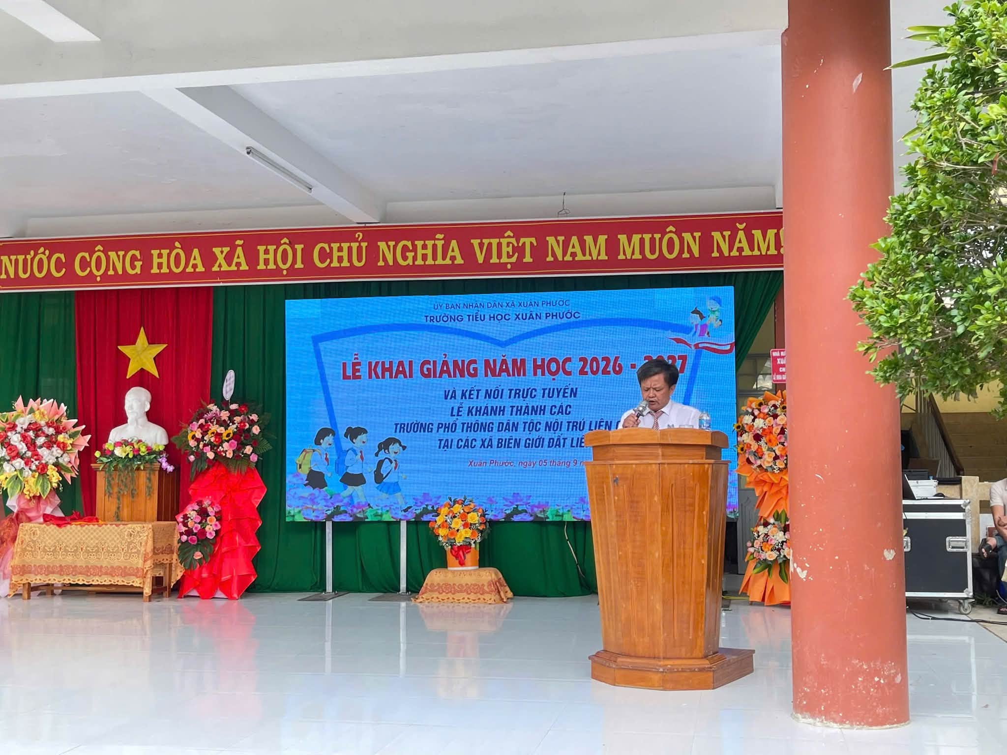 khai-giang-13