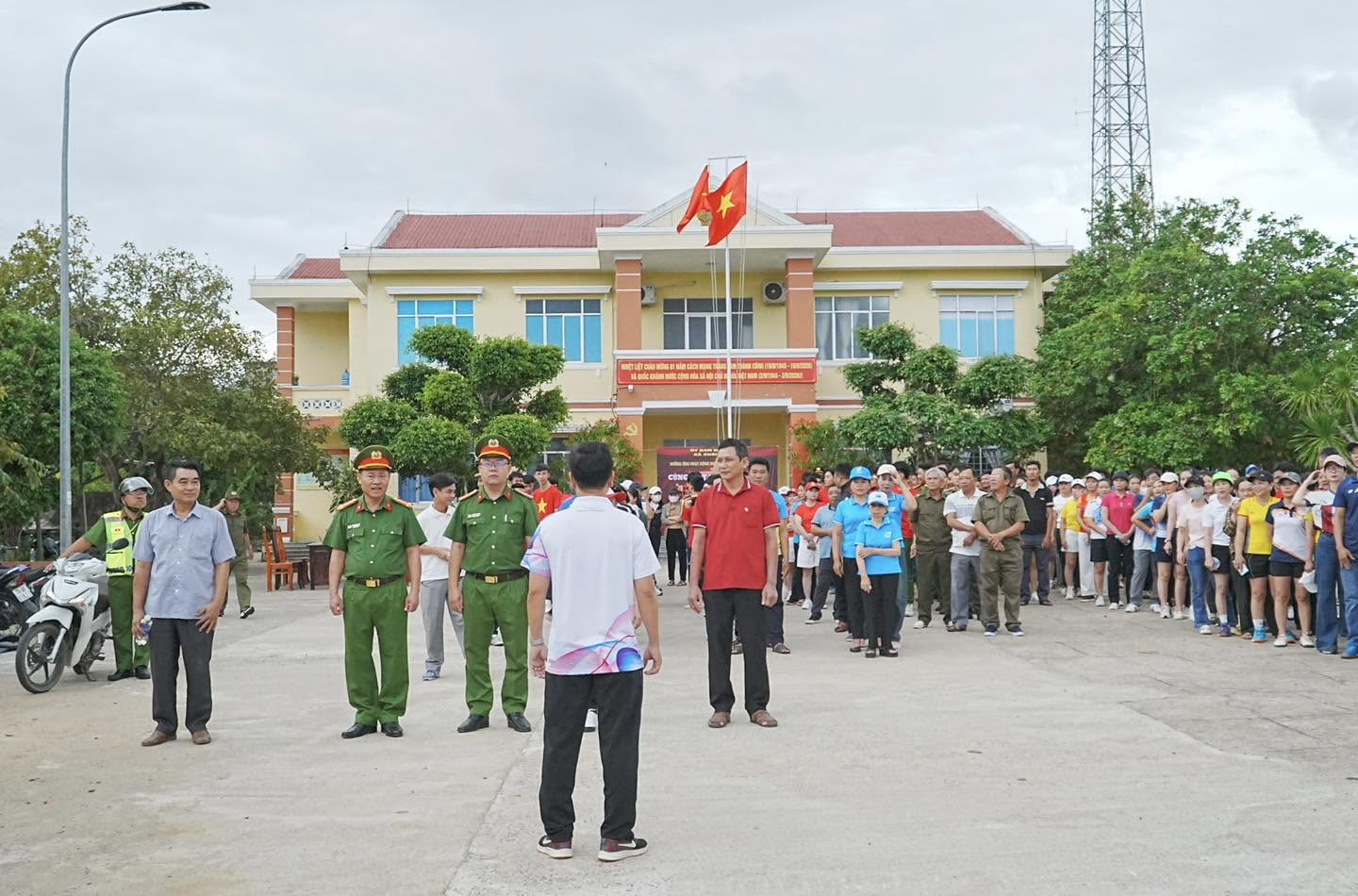 vn-tien-buoc-13