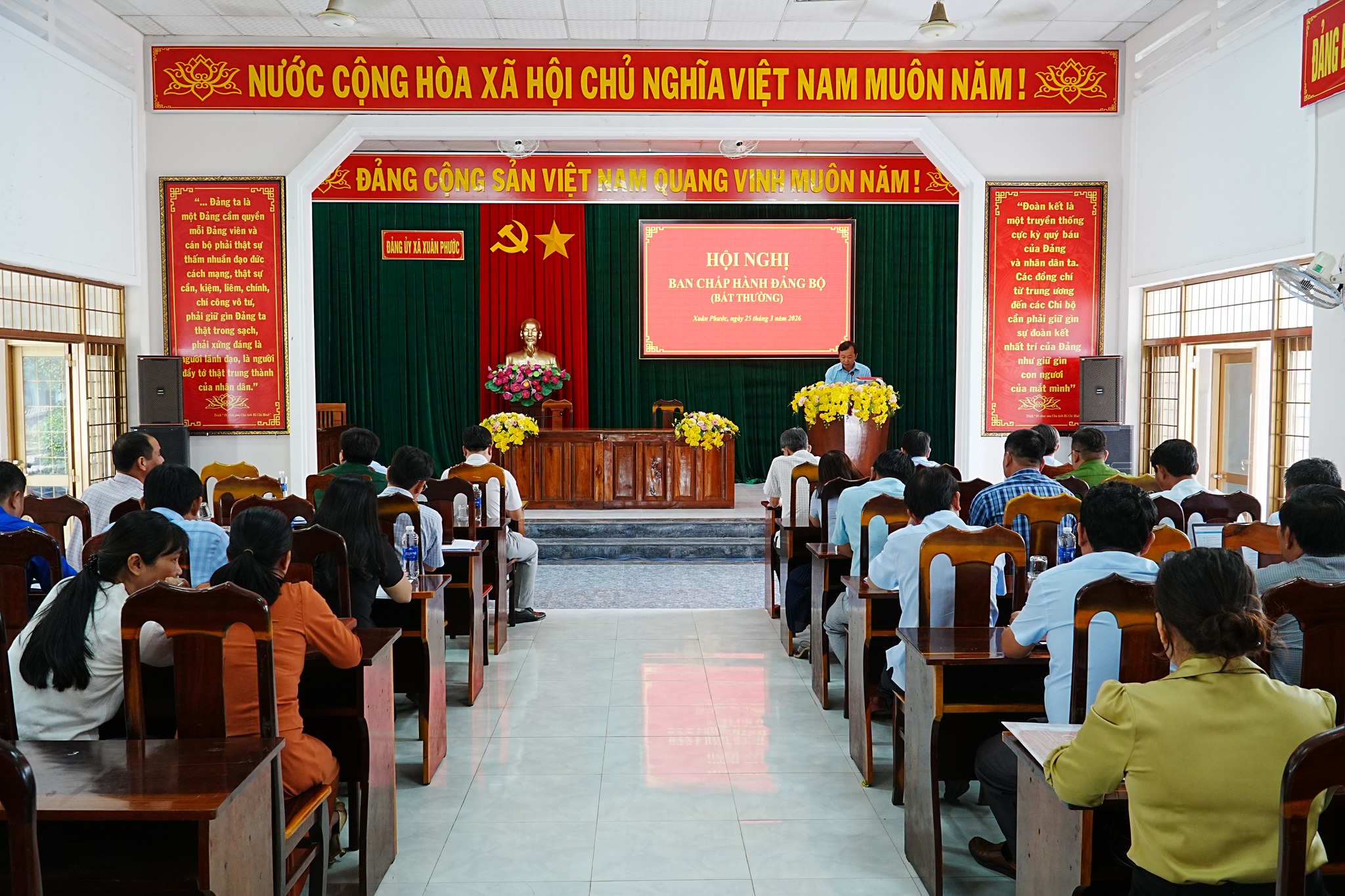 Đảng ủy xã Xuân Phước tổ chức hội nghị Ban Chấp hành Đảng bộ xã (bất thường)