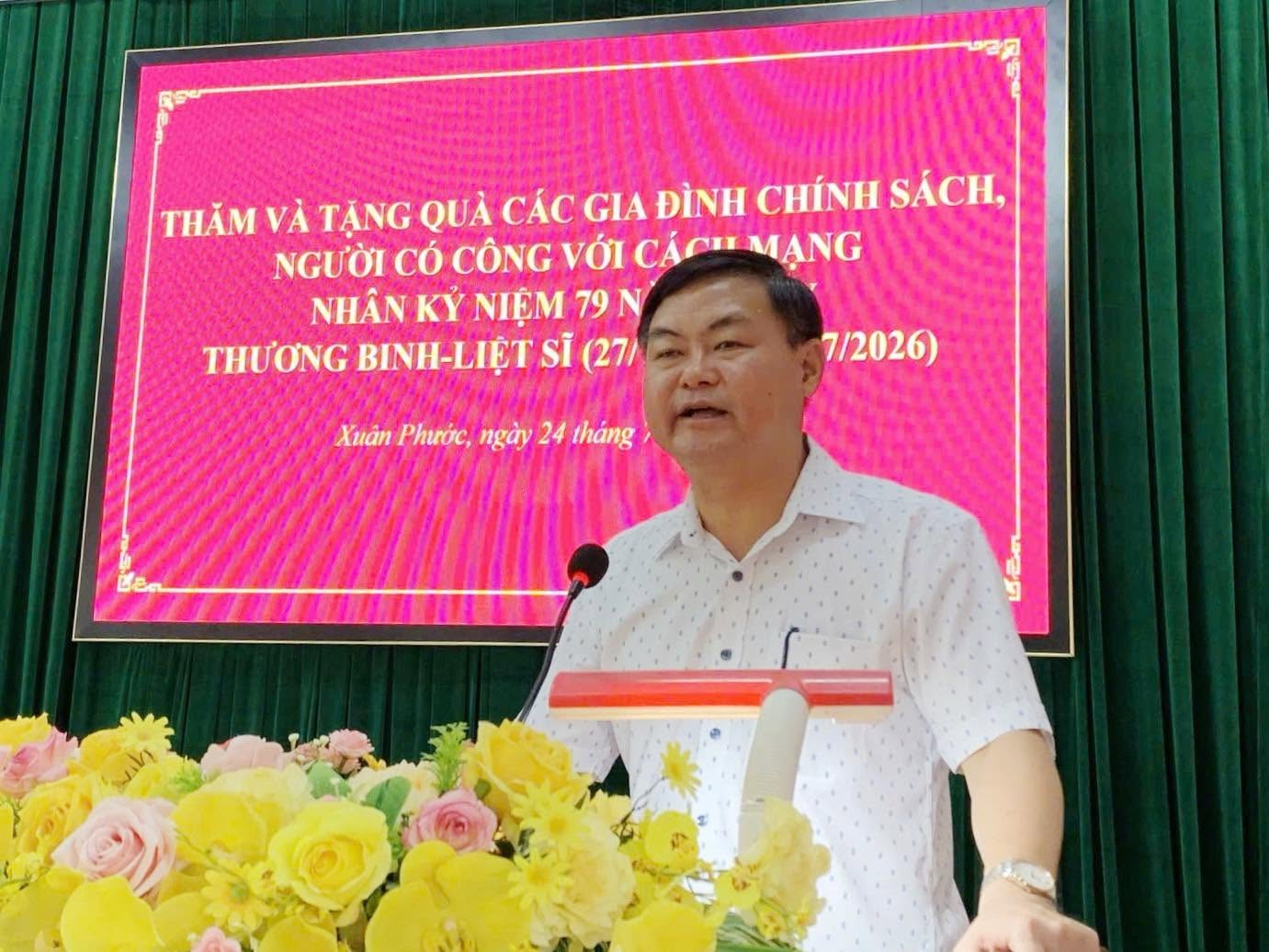 LÃNH ĐẠO TỈNH TRAO QUÀ TRI ÂN GIA ĐÌNH CHÍNH SÁCH, NGƯỜI CÓ CÔNG TẠI XÃ XUÂN PHƯỚC