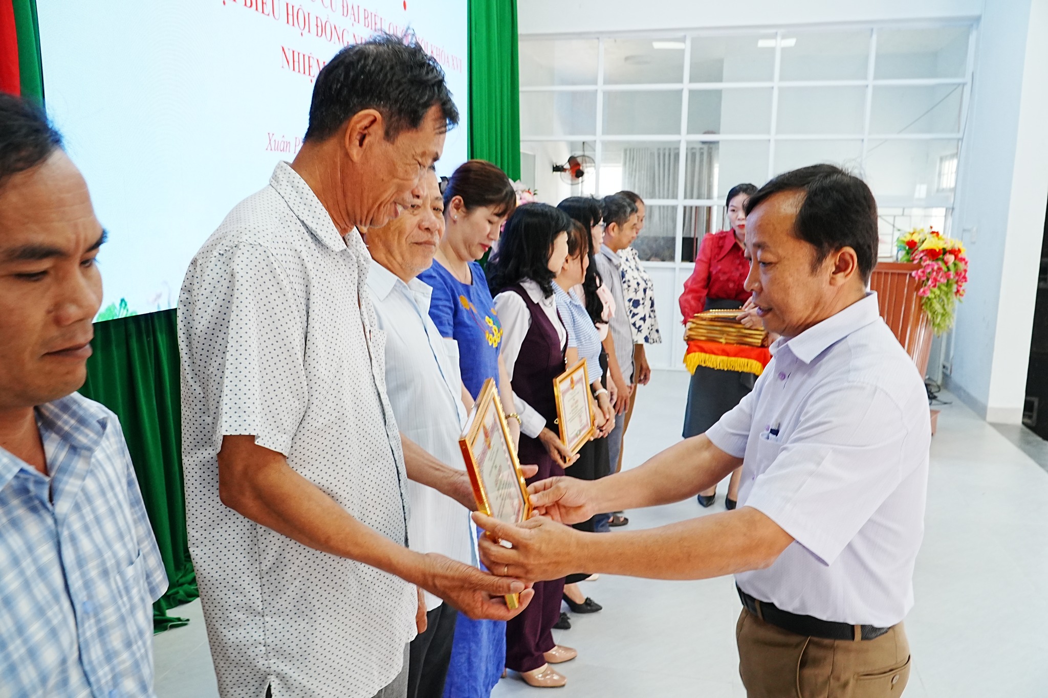 khen-thuong-bcjpg5jpg