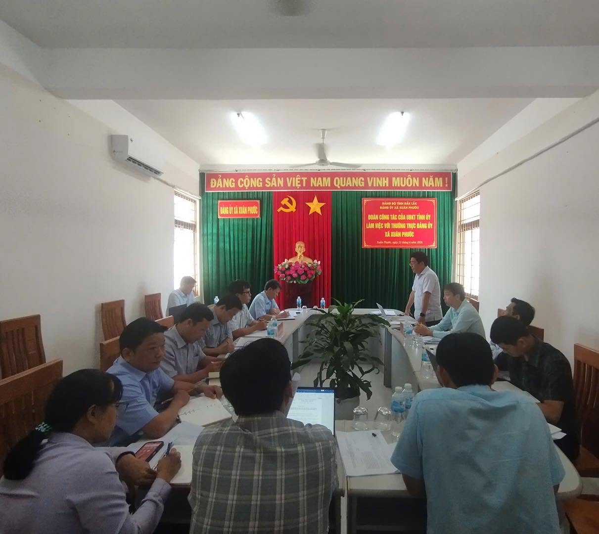 tinh-uy-6