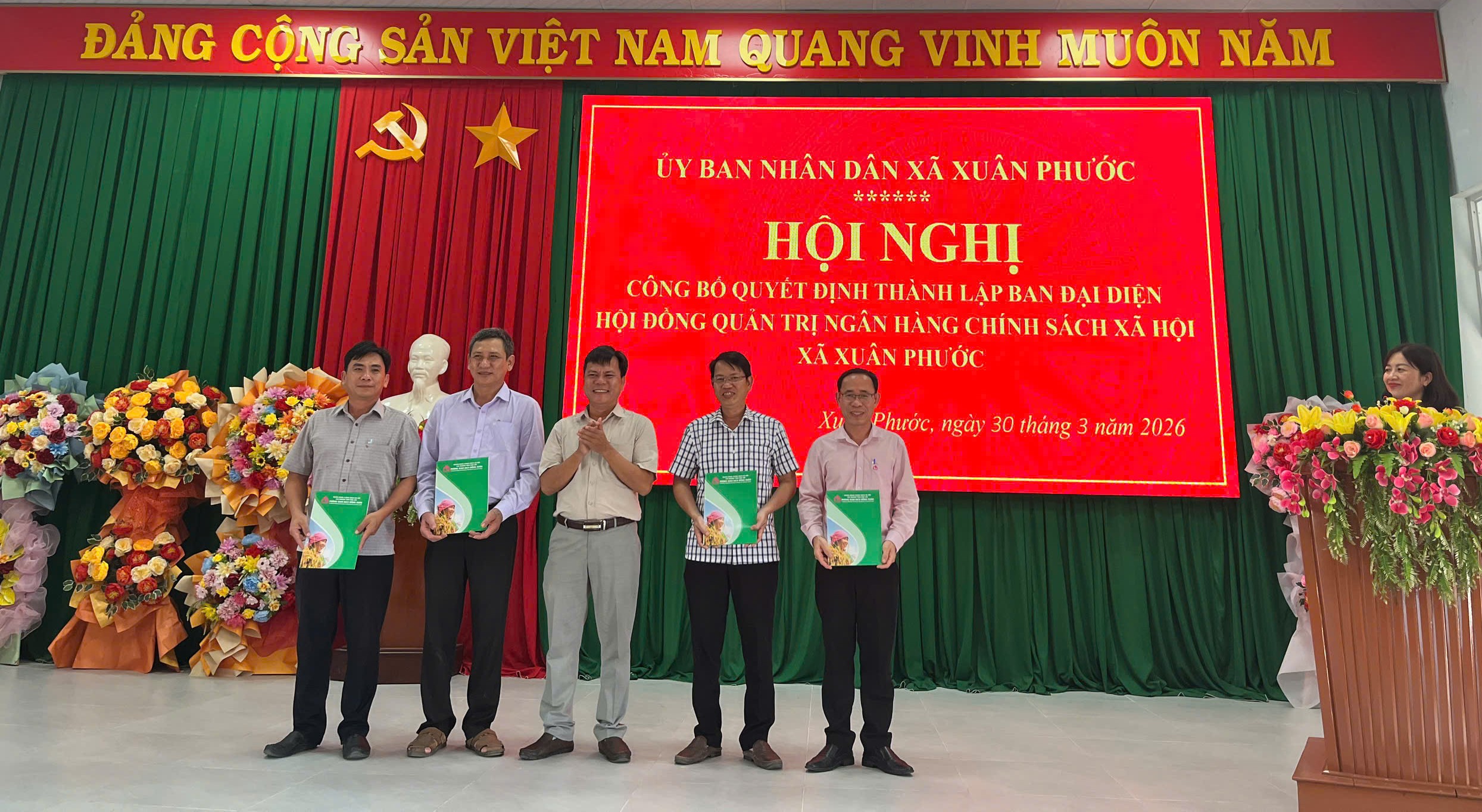 z7675021688375-595ba04401460564a63d4f55efb95363