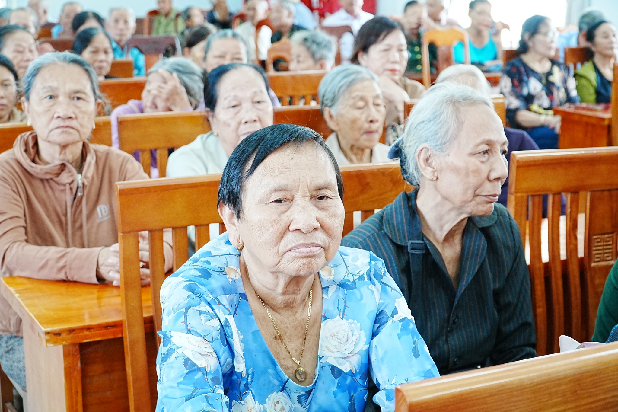 toa-dam-ky-nie-8-jpg