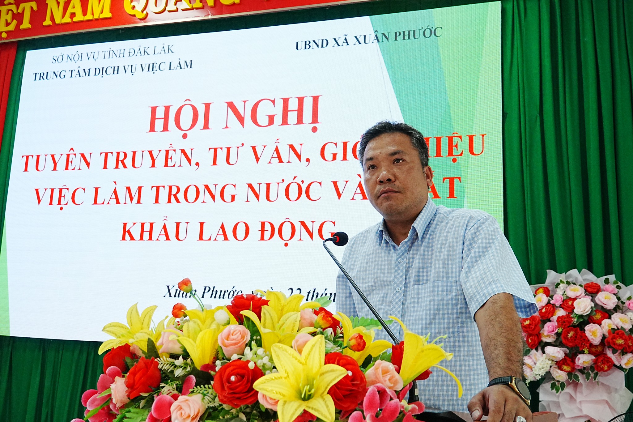 Tư vấn, giới thiệu việc làm năm 2026