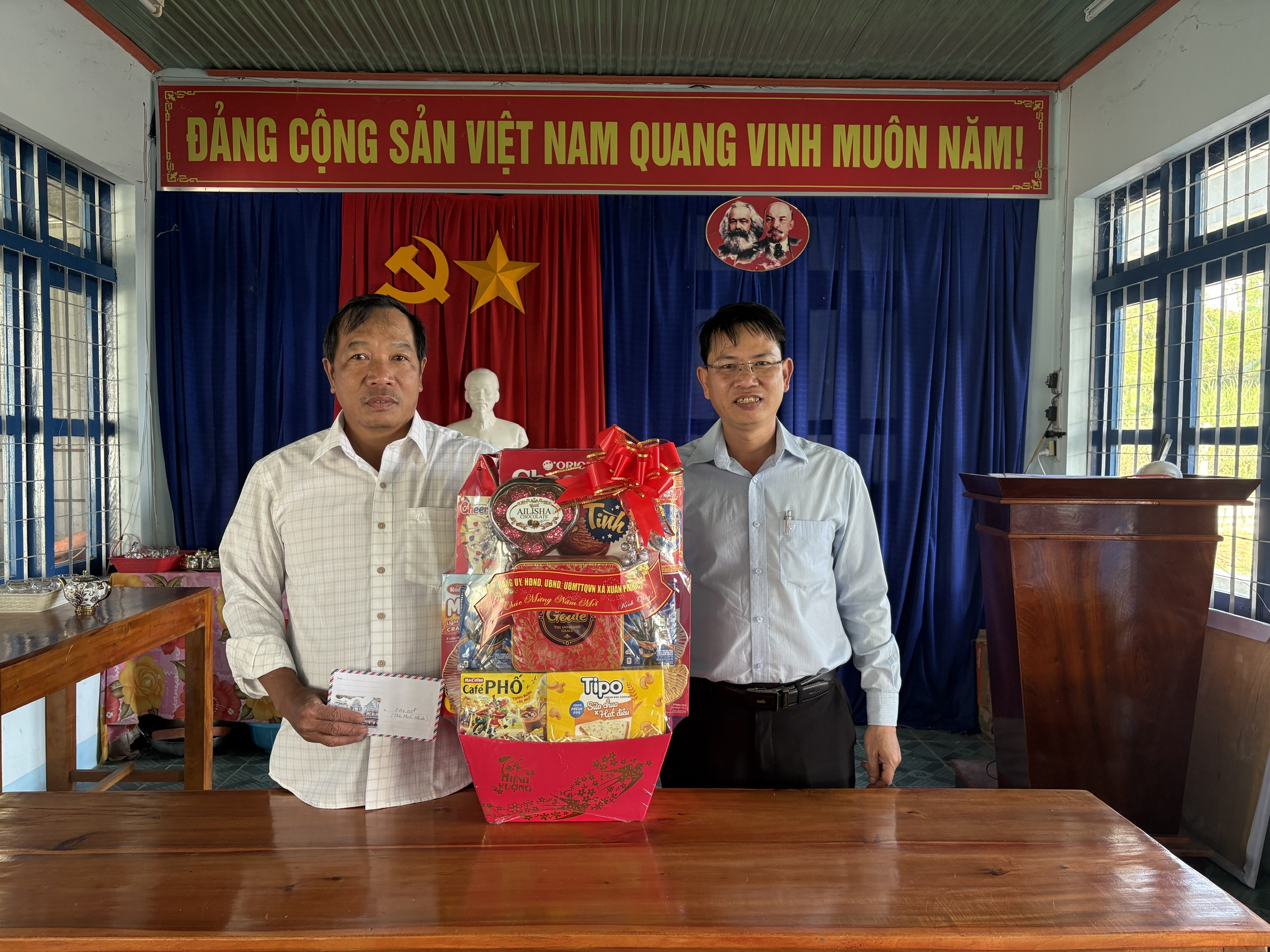 z7518123451297-13e0639148c03bc4f24eb4e64e7447a4